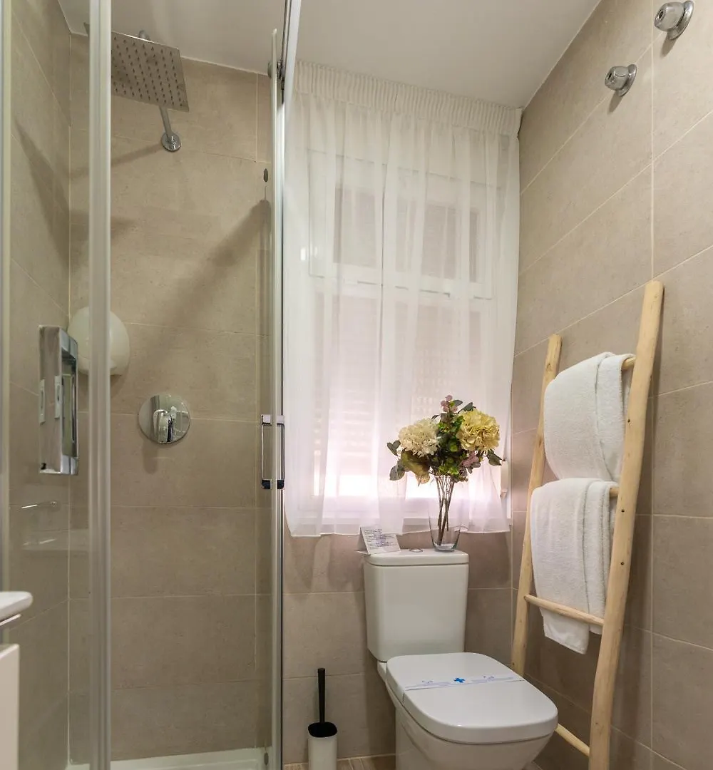 Urban Rooms B&R Málaga Gasthuis